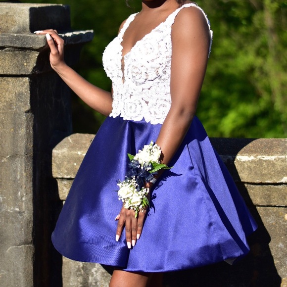 Short prom dress! - Picture 3 of 3